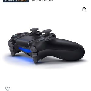 2 ps4 controllers jet black